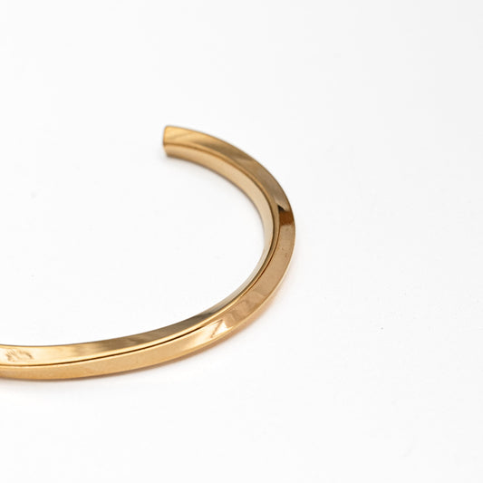 Golden Curve Bangle